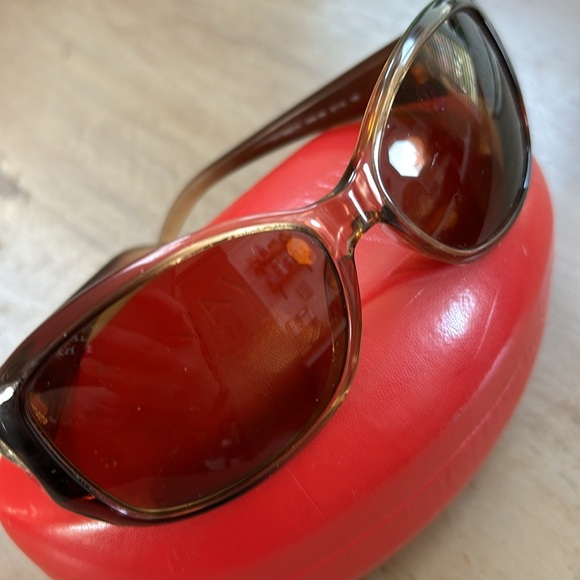 Valentino Sunglasses - Picture 2 of 12